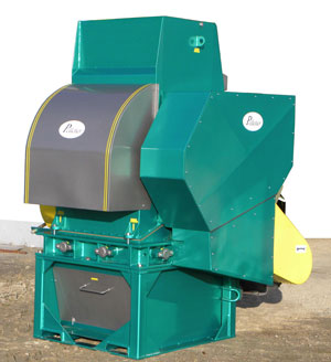 Granulator / Refiner with Compulsory Feed